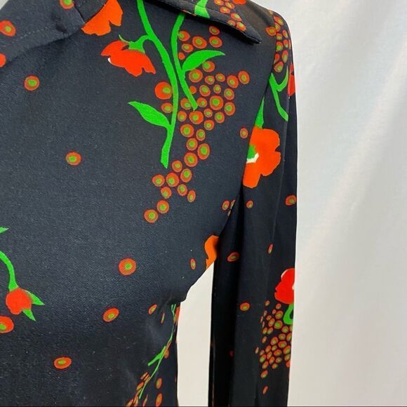 Ladies Vintage Leslie J Poppy Print Button Down - Picture 9 of 15